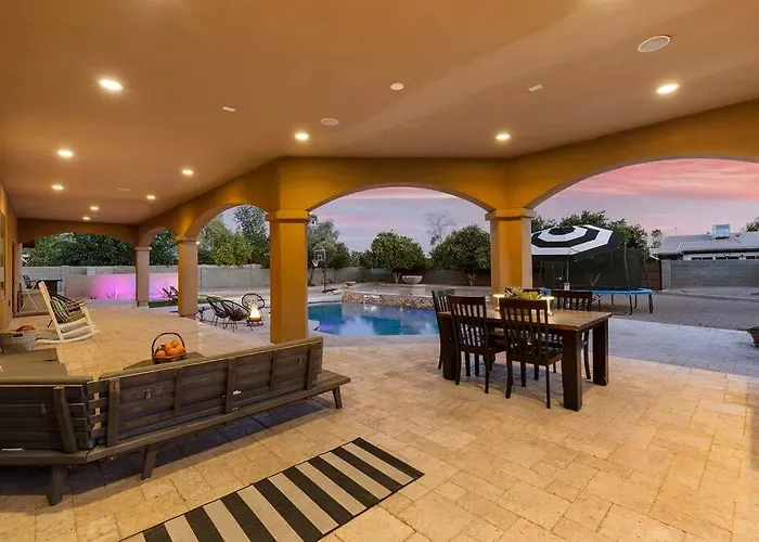 Naranja Grove Ranch-villa In North